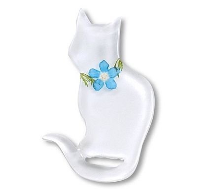 Brooch "Cat" with forget-me-nots