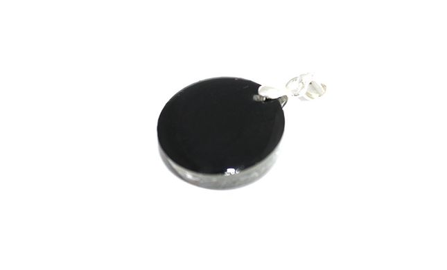 Pendant with blowball
