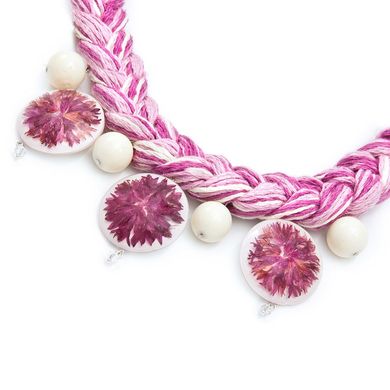 Wicker necklace with 3 flowers of vinous cornflower