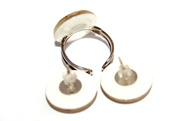 Earrings and ring with chamomile