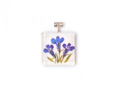 Square pendant with lobelia flower