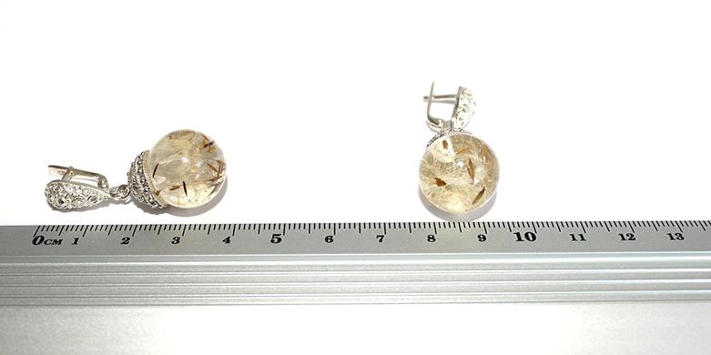 Earrings with blowball