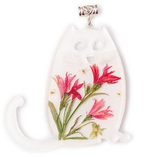 Кулон "Кот-пузатик" с цветами малинового василька