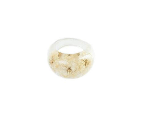 Кольцо большое с цветами белой гипсофилы ( модель "Перстень")