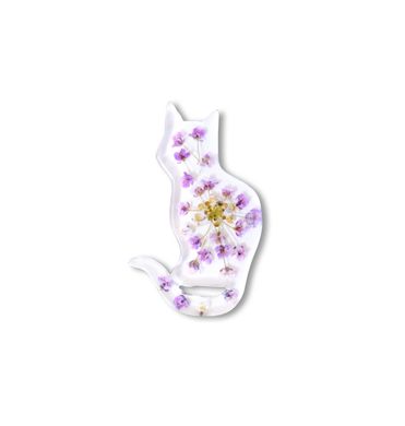 Кошка-брошка с цветами для цветущего настроения в Новом году