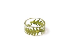 Ring with fern