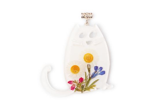 Кулон "Кот-пузатик" с ромашками и цветочной композицией