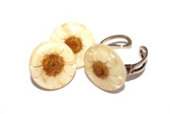Earrings and ring with chamomile