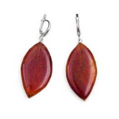 Earrings with autumn leaf