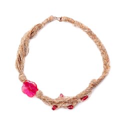 Wicker necklace with desert four o-clock
