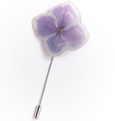 Brooch with violet hydragea