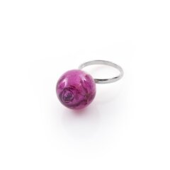 Ring with violet rose