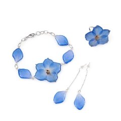 Earrings, ring and bracelet with blue delphinium