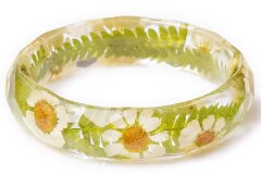 Bracelet with chamomile and fern