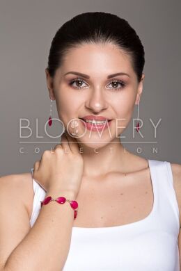 Bracelet. Bright pink rose