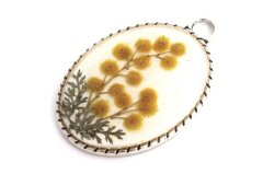Pendant with mimosa. Ajour Collection